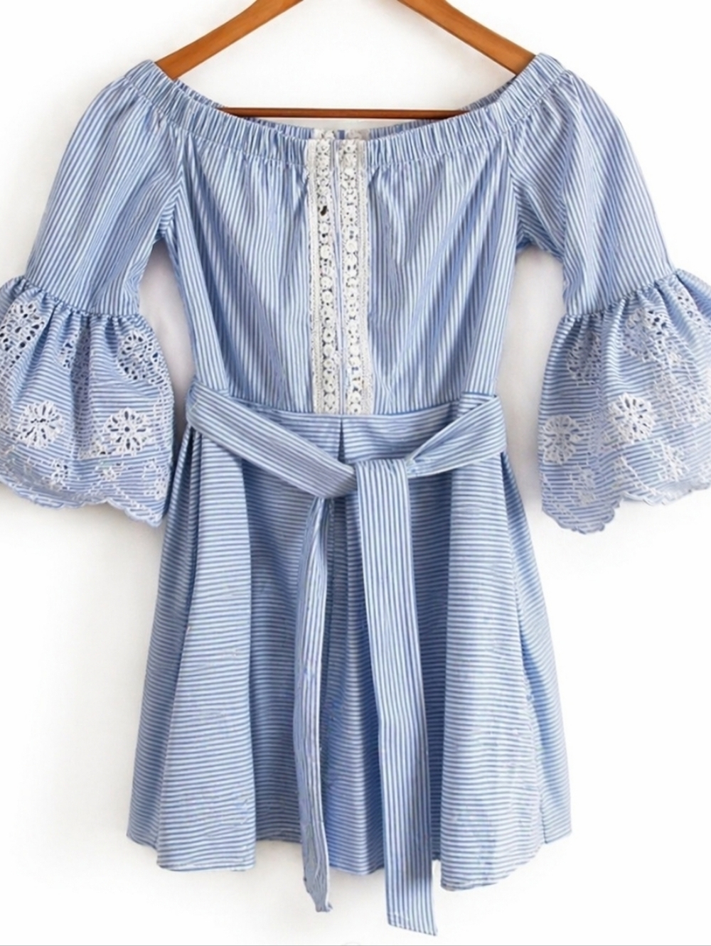 Francesca's Size 4 Off Shoulder Lace Bell Sleeve Babydoll Dress Blue Stripe